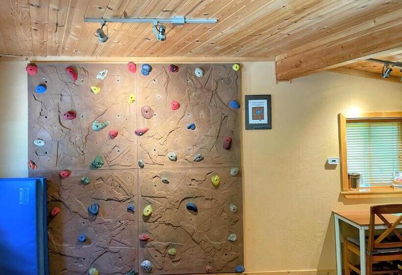 جناح ديلوكس سرير كينج, Outside Inn