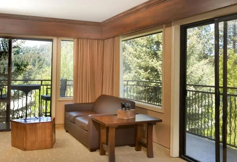 キングサイズベッドのスイートルーム, Lake Arrowhead Resort & Spa