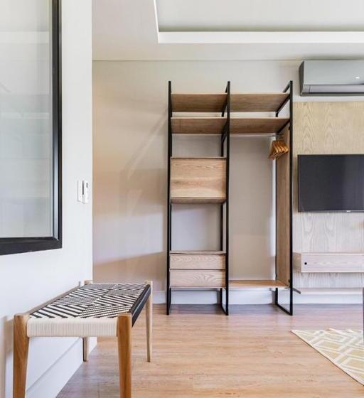 Номер Superior, Olivewood