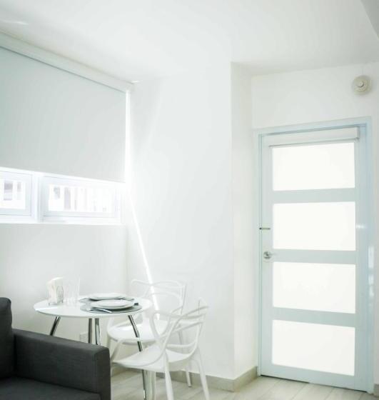 استودیوی استاندارد, Avila Guesthouse