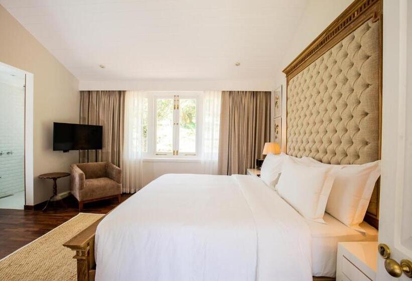 سوییت, W15 Hanthana Estate Kandy