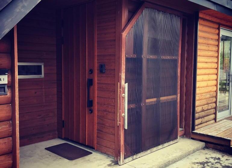 标准间, 2nd House