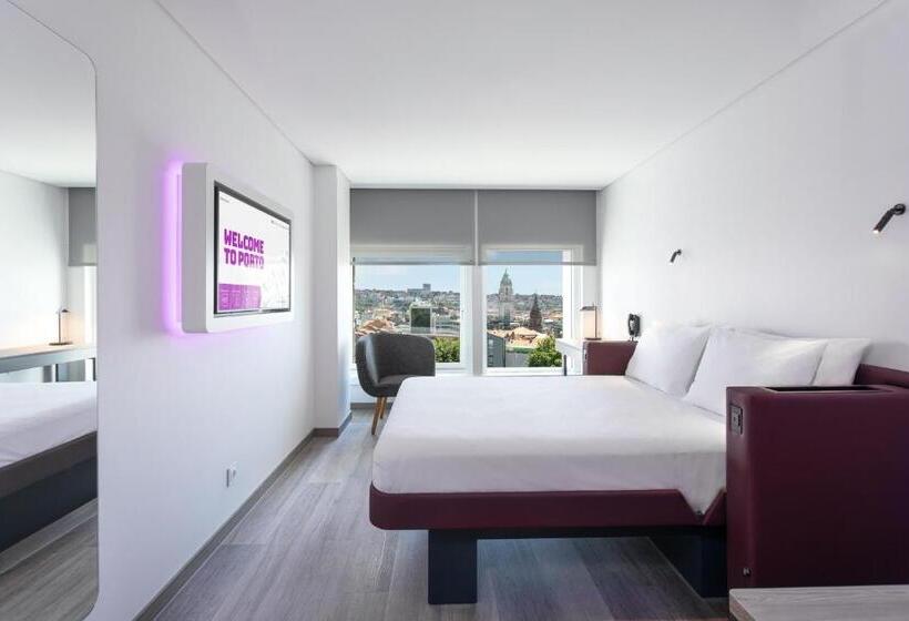 Premium room with view, Yotel Porto