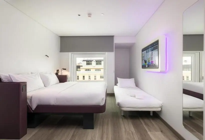 Standard Kolmen Hengen Huone, Yotel Porto