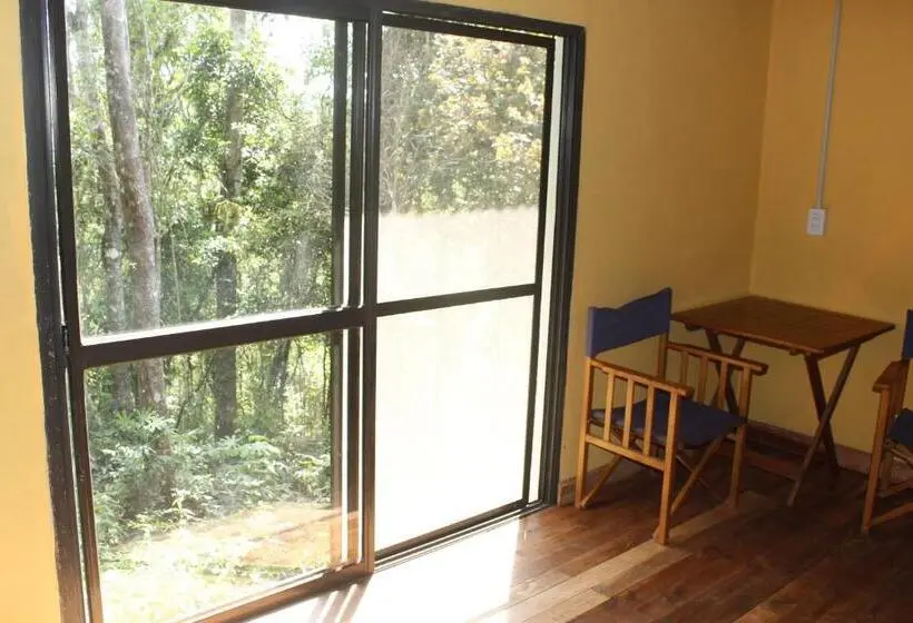 スタンダード4人部屋, Yateí House