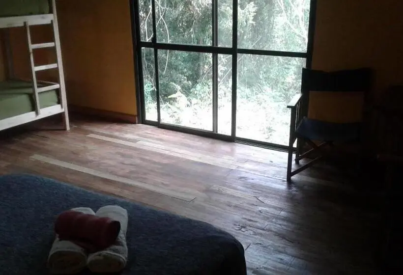 スタンダード4人部屋, Yateí House