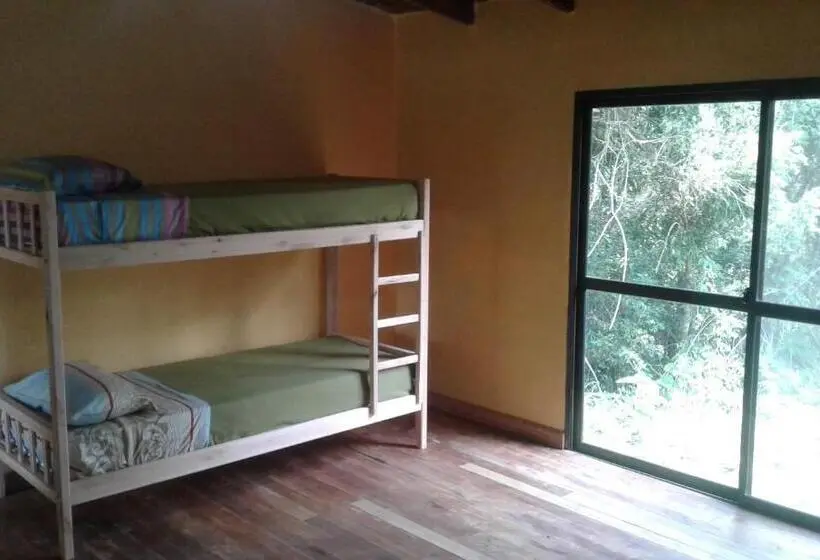 スタンダード4人部屋, Yateí House