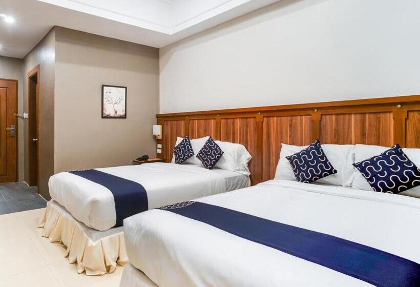 Familjerum, Capital O 460 World Palace