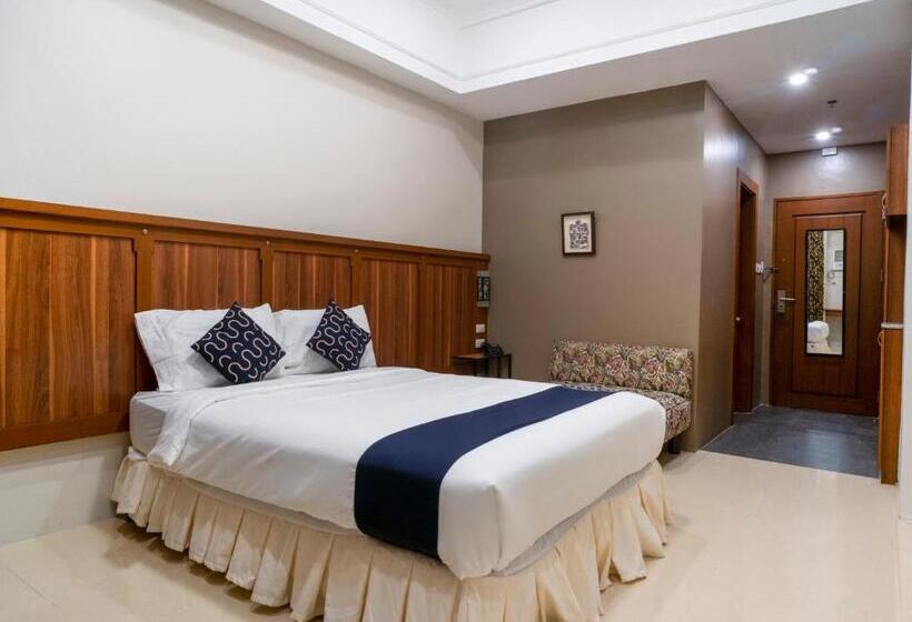 Superior Rum, Capital O 460 World Palace