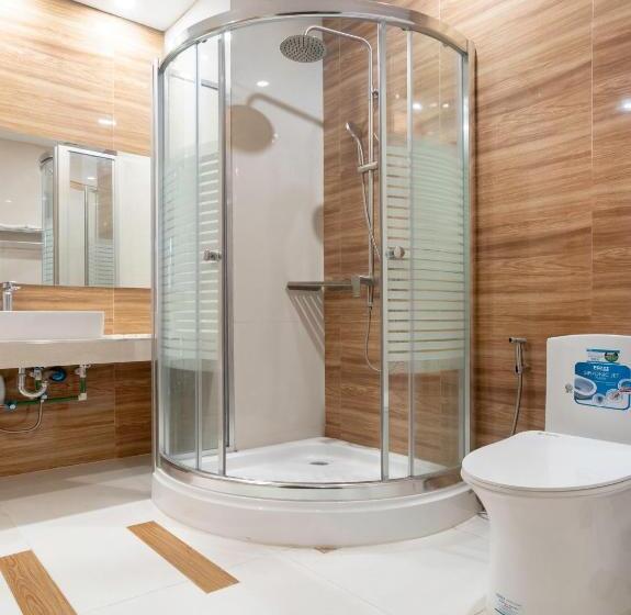 Svit, Capital O 460 World Palace