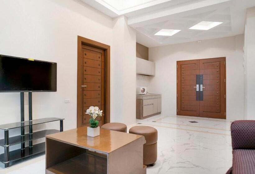 2 Sovrums Svit, Capital O 460 World Palace