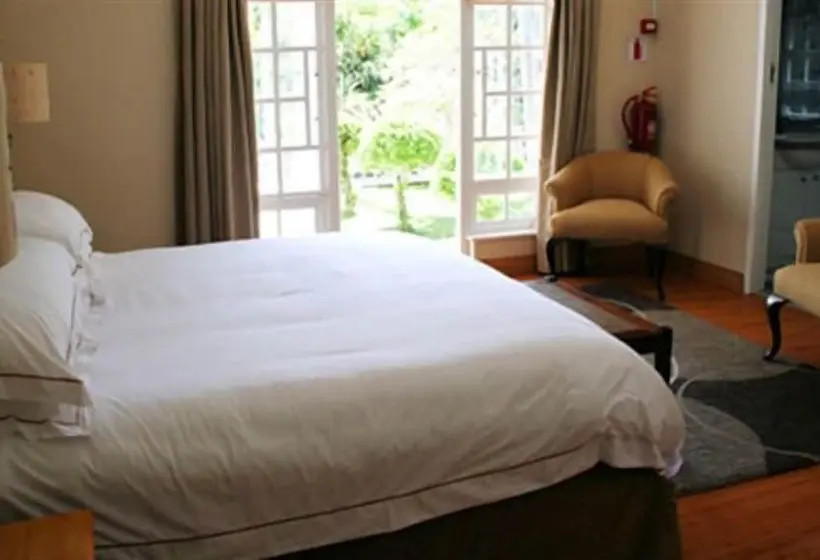 デラックススイート, The Whitehouse Bed And Breakfast