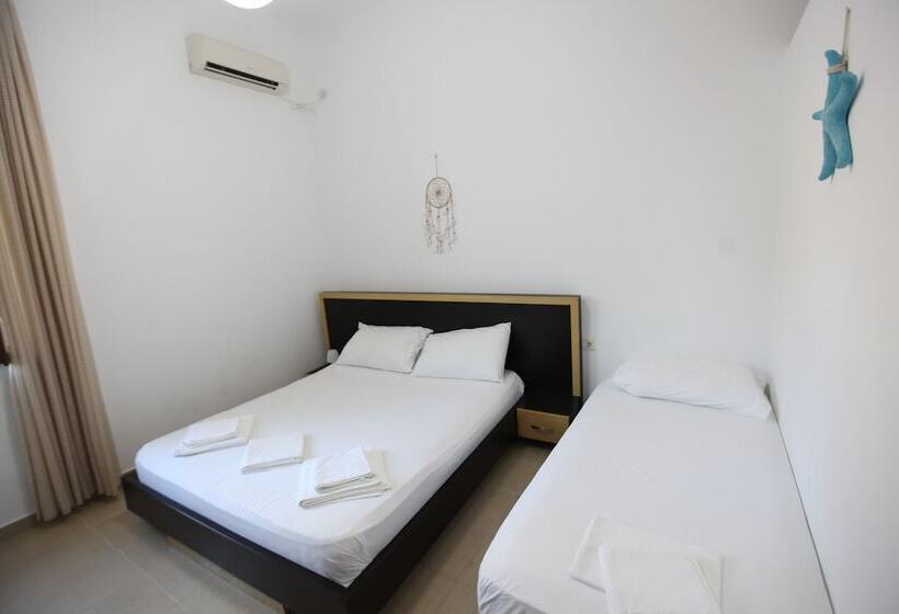 اتاق استاندارد سه نفره, Bunec Beach Resort