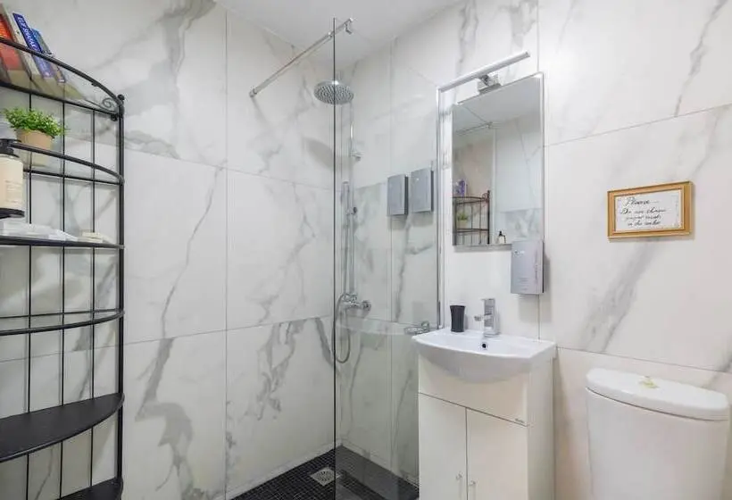 ジュニアスイート, Plaka Arch Suites