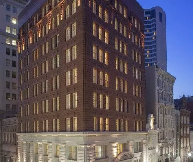 اتاق پنت هاوس, International House