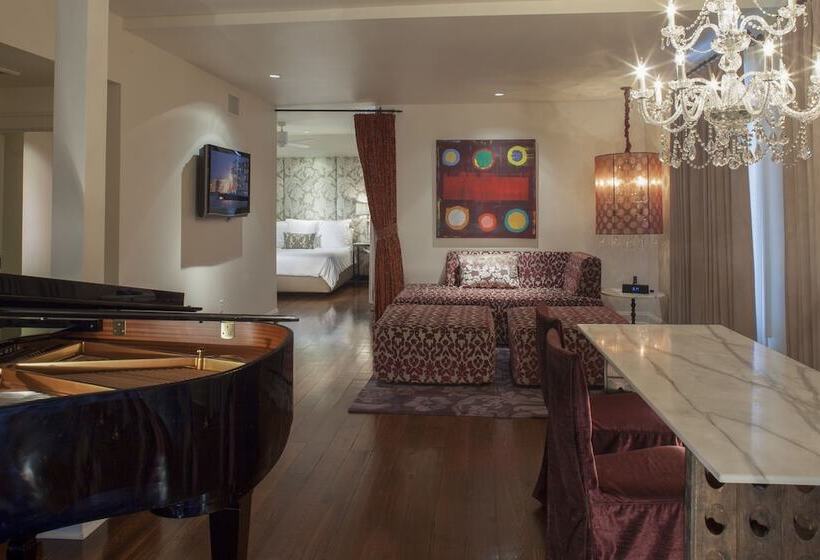 اتاق پنت هاوس, International House