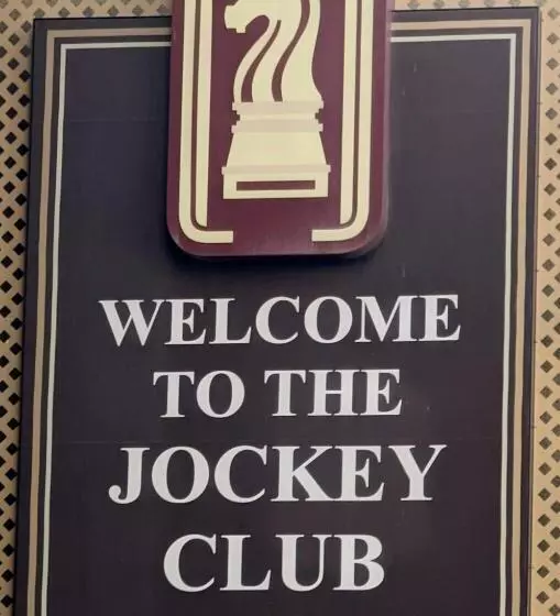 سوییت لوکس, Jockey Club 2 Bed 2 Ba