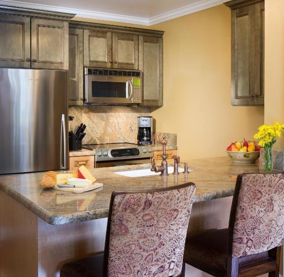 خانه ردیفی 2 خوابه, Juniper Springs Resort