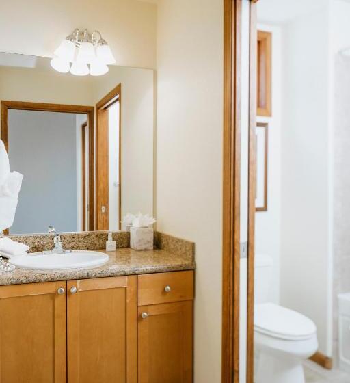 خانه ردیفی 2 خوابه, Juniper Springs Resort