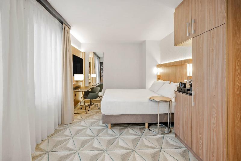 Номер Deluxe Кровать Кинг, Courtyard By Marriott Paris Porte De Versailles