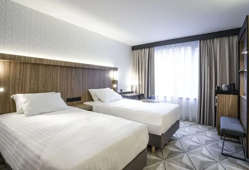 اتاق استاندارد, Courtyard By Marriott Paris Porte De Versailles
