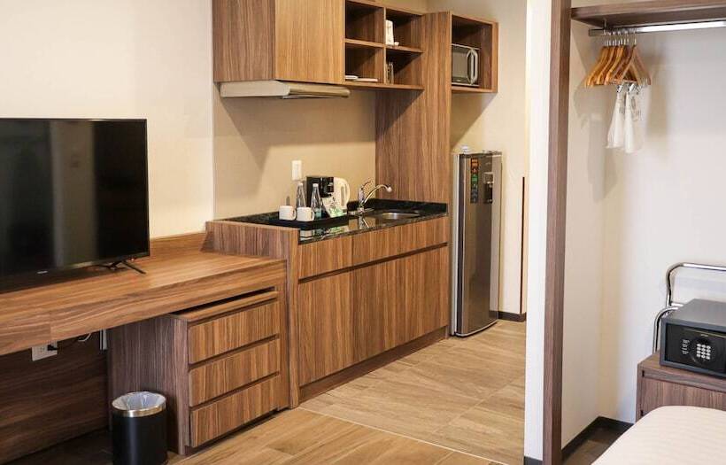 Номер Премиум, Fujitaya Querétaro