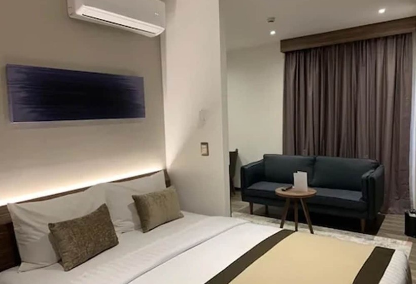 Люкс, Fujitaya Querétaro