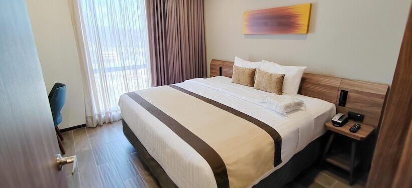 Люкс Superior, Fujitaya Querétaro