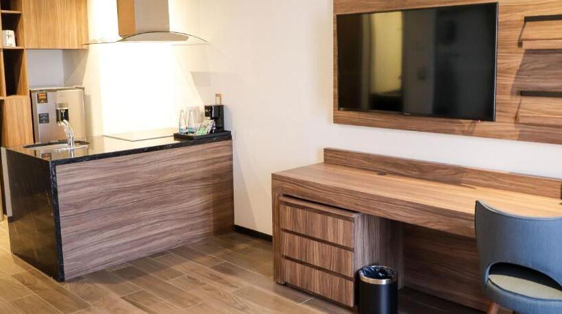 Suíte Deluxe Cama King, Fujitaya Querétaro