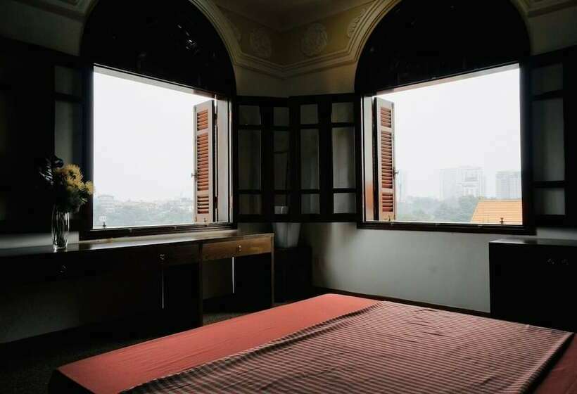 آپارتمان عادی 1 خوابه, An Apartment