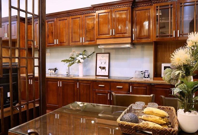 آپارتمان عادی 1 خوابه, An Apartment