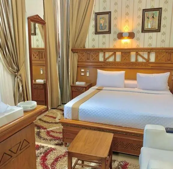 سوییت, Teba Hotel Ras Elbar