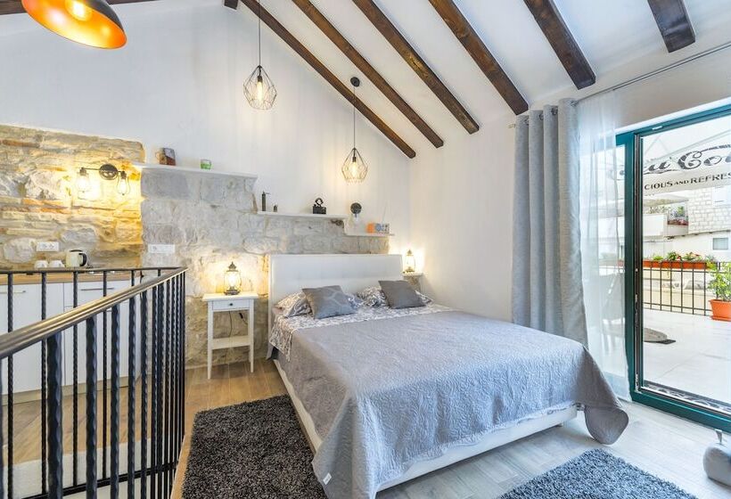 آپارتمان لوکس 1 خوابه, Apartments & Rooms Dujam