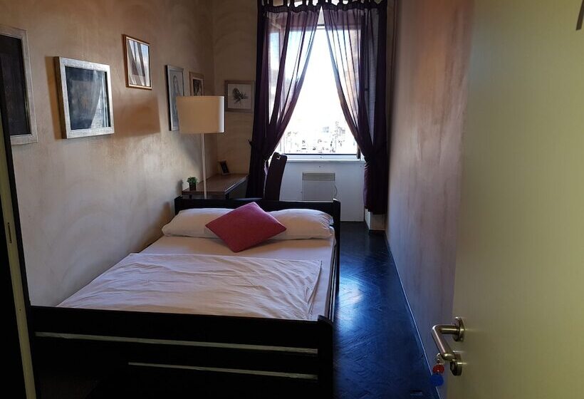 חדר סטנדרט חדר אמבטיה משותף, Hostel Morcic Ri