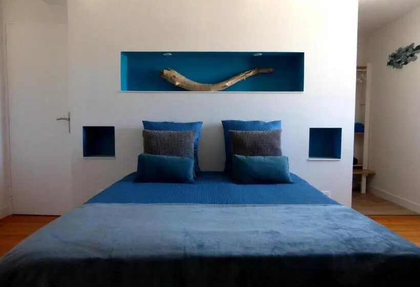 Standard room with outdoor bath, La Charretterie