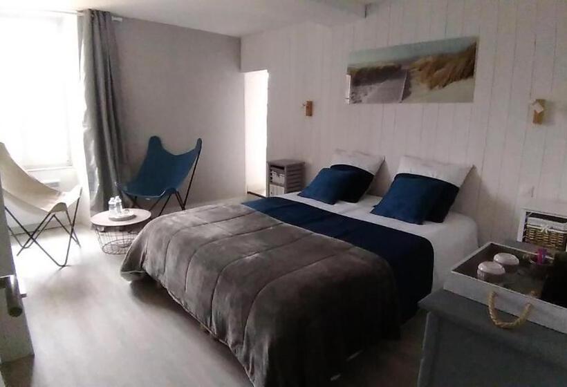 ファミリールーム, La Charretterie