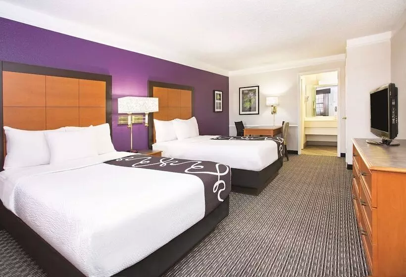 ２ダブルベッドのスタンダードルーム, La Quinta Inn By Wyndham Denver Westminster