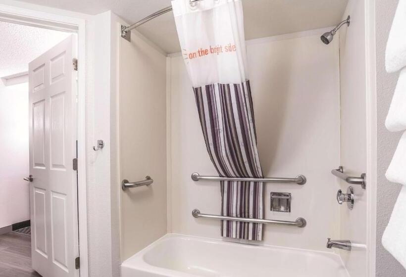 اتاق استاندارد با تخت بزرگ برای معلولان, La Quinta By Wyndham Flagstaff