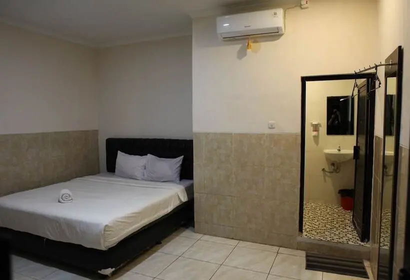 Quarto Estandar Individual, Rahayu Hotel Cirebon