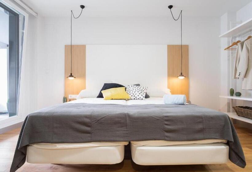 اتاق خانوادگی, Pensión Arroka