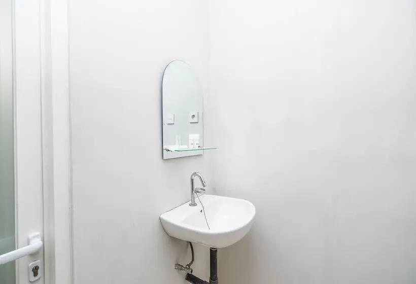 スタンダードルーム, Oyo 2133 Pintu Naga