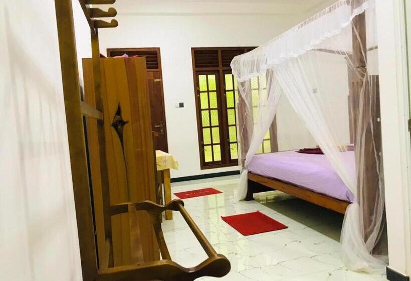 חדר אקונומי, Green Jade Inn Mirissa