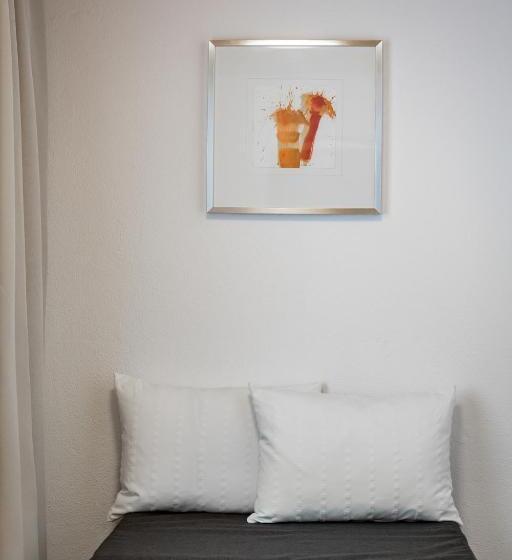 اتاق استاندارد, Bed & Breakfast Fender