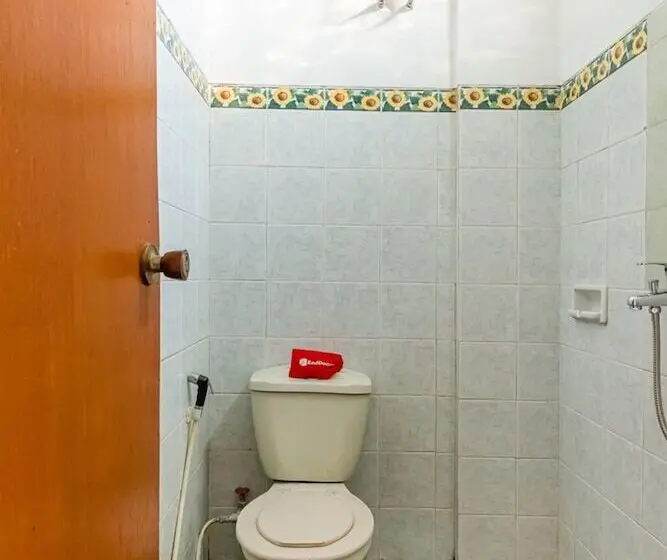 ファミリールーム, Reddoorz Syariah Near Gor Ken Arok