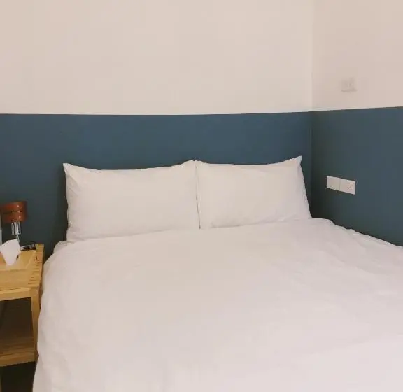 اتاق استاندارد با سرویس بهداشتی مشترک, Plainstay Hostel