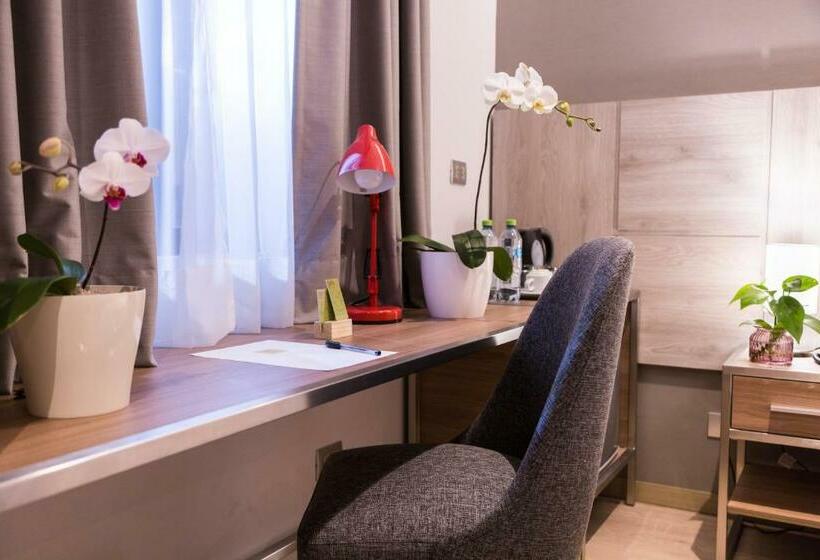 Номер Superior, Surya Lima