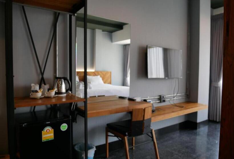 חדר דחוקס עם מיטת קינג, Ou