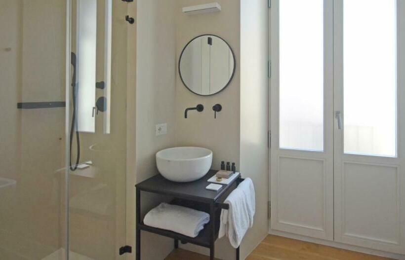 高级大房间, Albergo Centrale