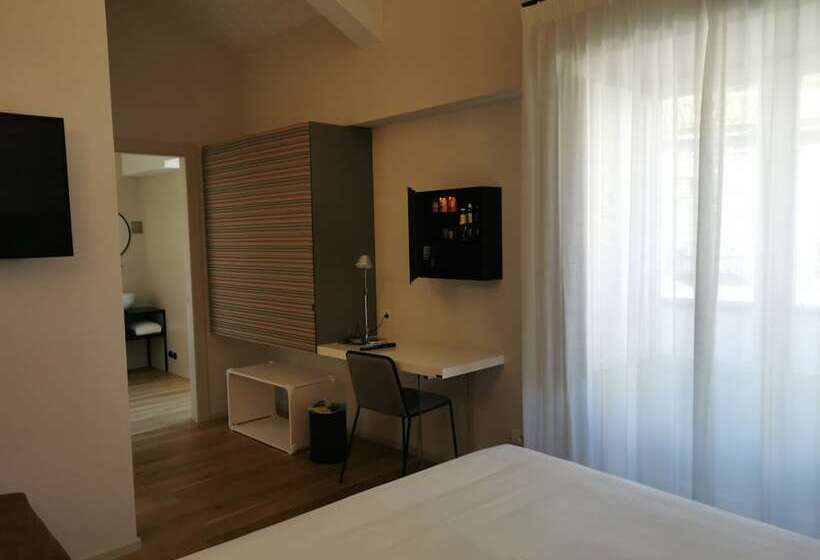 高级大房间, Albergo Centrale