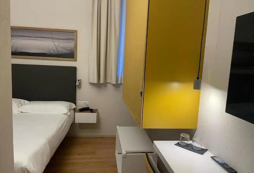 バルコニー付きスーペリアルーム, Albergo Centrale